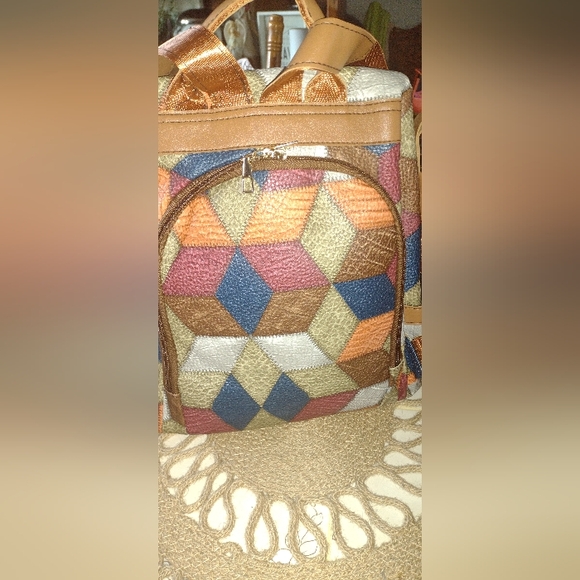 Two Way Backpack or. shoulder bag. - Picture 5 of 9